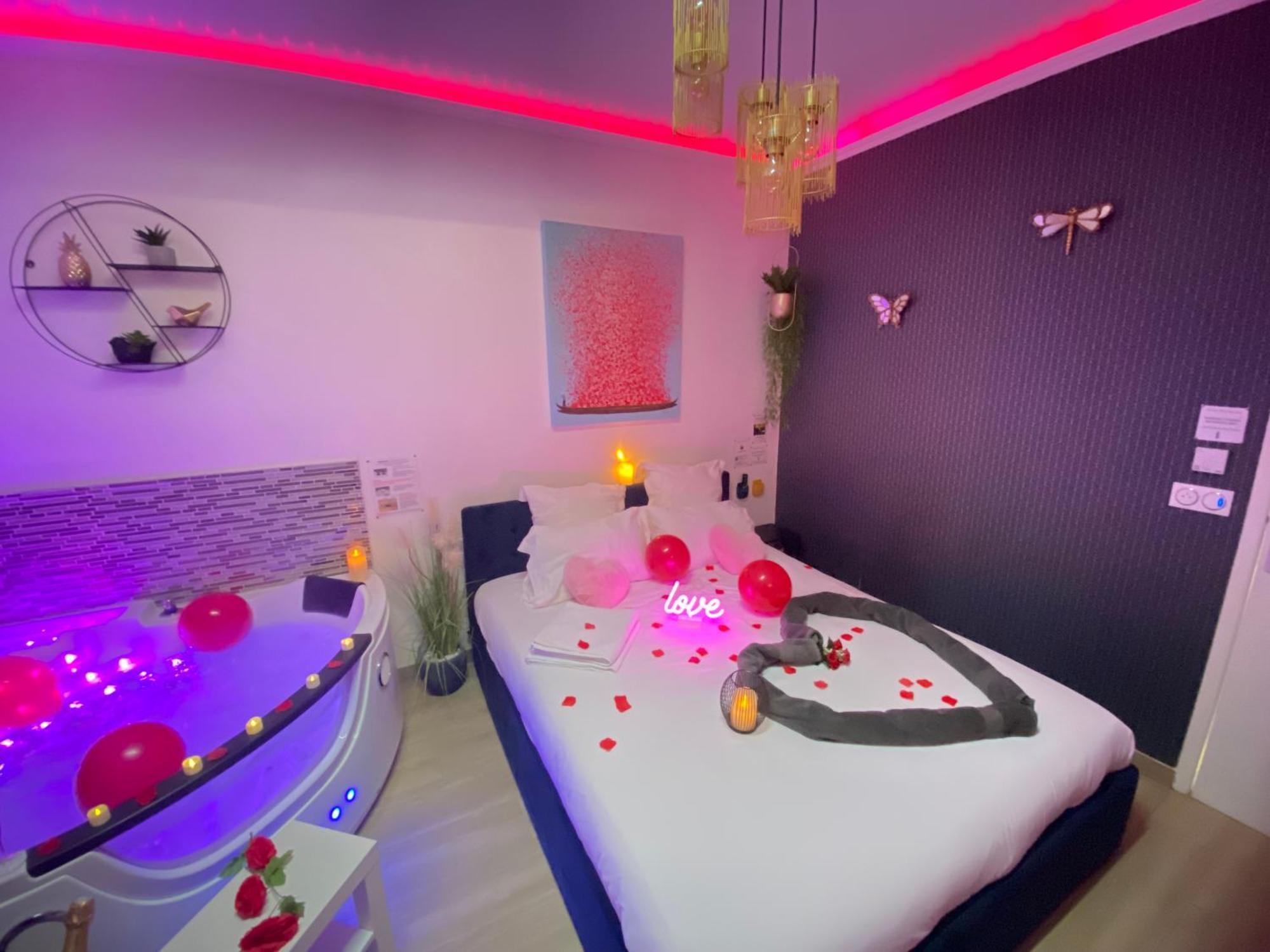 L'Escale Balneo'Romantique - Loveroom - Jacuzzi & Petit Dejeuner 빌리에쉬르마른 외부 사진